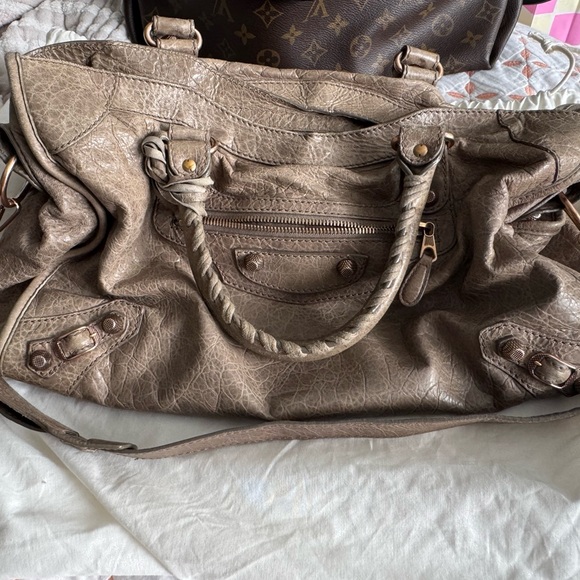 Balenciaga Handbags - Balenciaga Taupe Leather Shoulder Bag